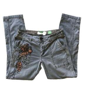 By Anthropology The Wanderer Green Beaded Floral Pants size 26